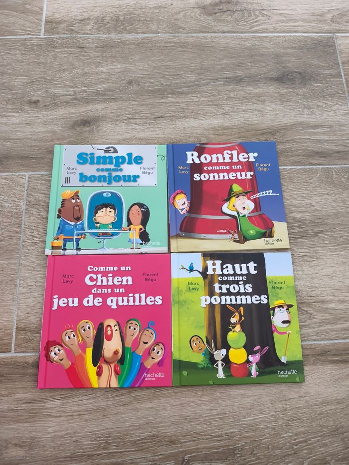 Lot de 4 livres collection McDonald's