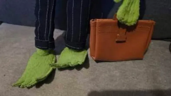 Peluche vintage "Kermit la grenouille" de Tomy - photo numéro 6