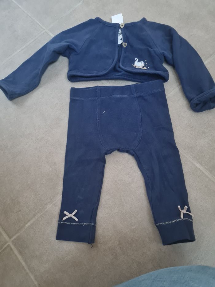 Lot vêtements 6 mois - photo numéro 8