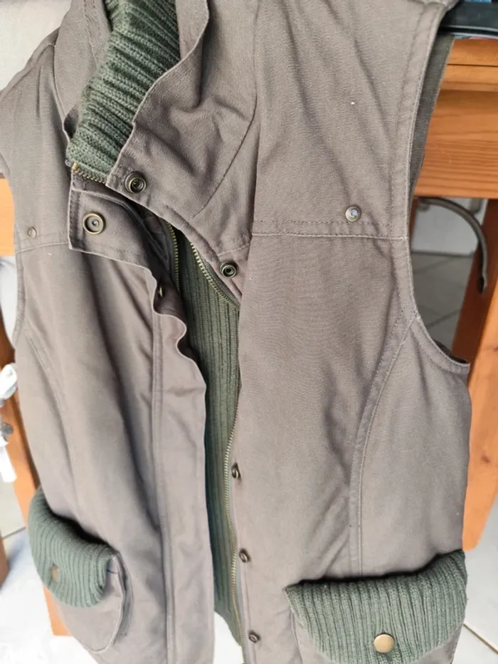 Veste sans manches épaisse kaki - photo numéro 4