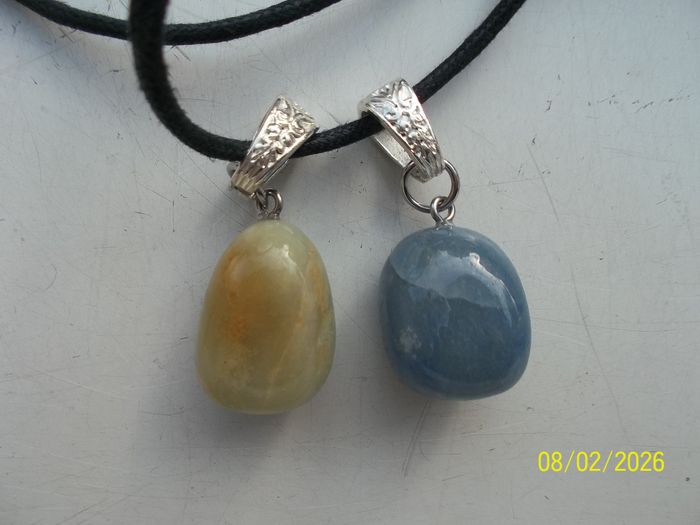Pendentifs en pierre - photo numéro 3