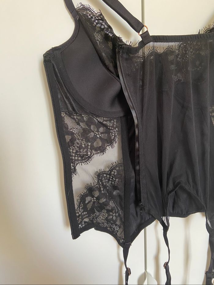 Corset avec dentelle - photo numéro 3
