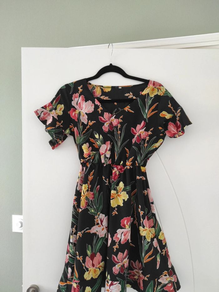 Robe fleurie M avec ceinture - photo numéro 5