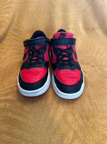 Baskets Nike Court Borough Low