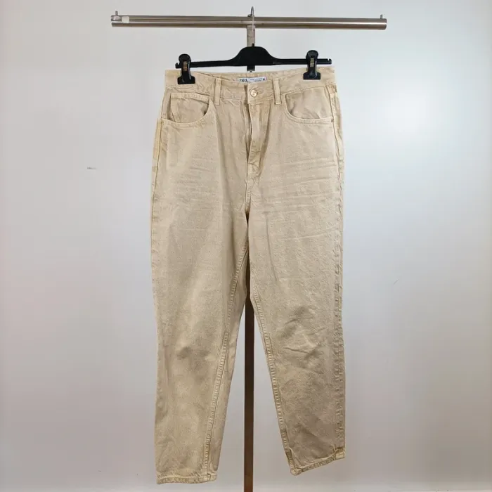 Pantalon coupe mom beige en velours côtelé Zara taille 40 100% coton A1489