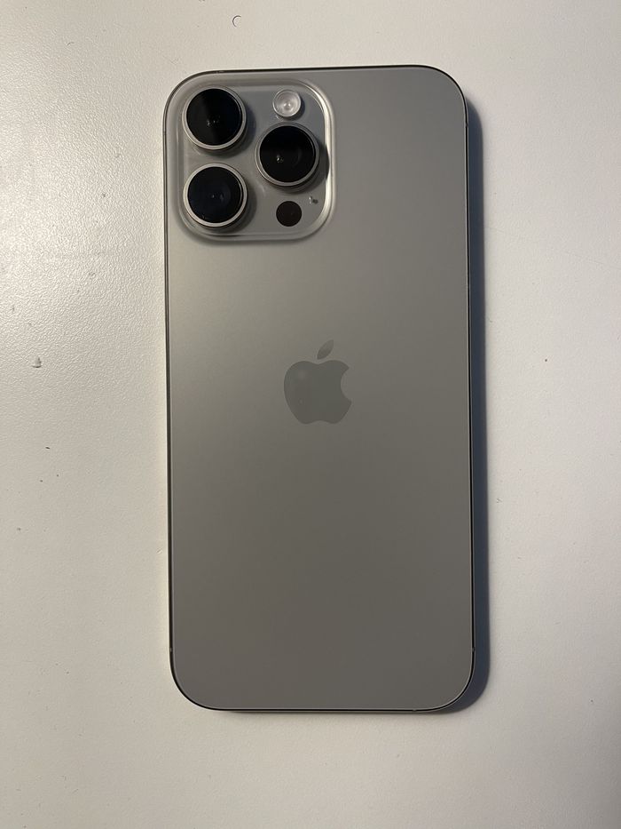 i.P.h.o.n.e 15 pro Max - photo numéro 2
