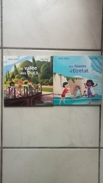 Lot de deux livres d'histoire