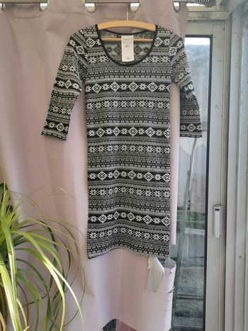 Jolie robe neuve elasthanne Terranova t M/L