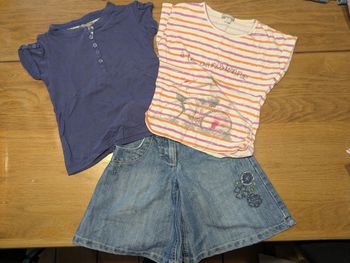 Lot été short T-shirt fille 4 ans