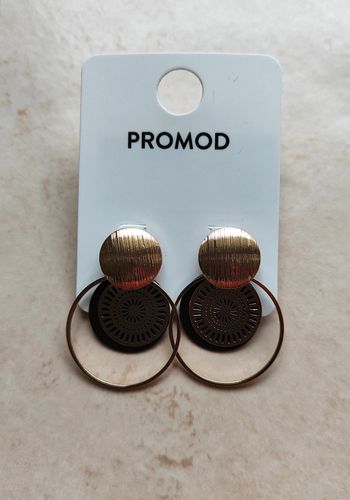 Boucles d'oreilles neuves