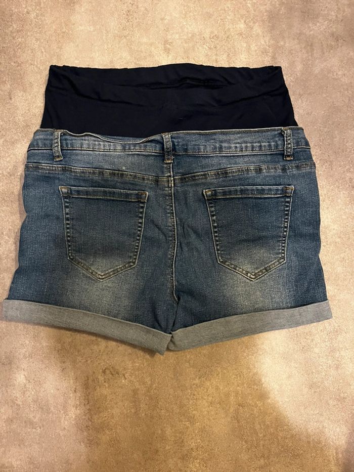 Short de grossesse - photo numéro 3