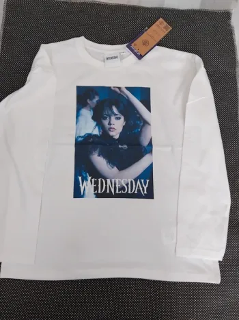 Tee-shirt manches longues Wednesday, 12 ans