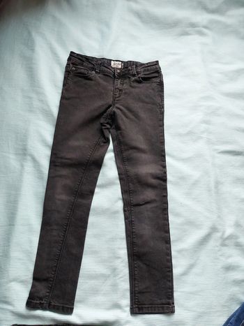 Lot de 4 jeans 8-9 ans