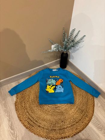 Pull Pokémon taille 7-8ans