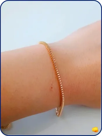 Bracelet doré tendance – Élégant et lumineux