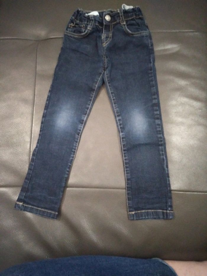 Jeans fille 3 ans - photo numéro 2