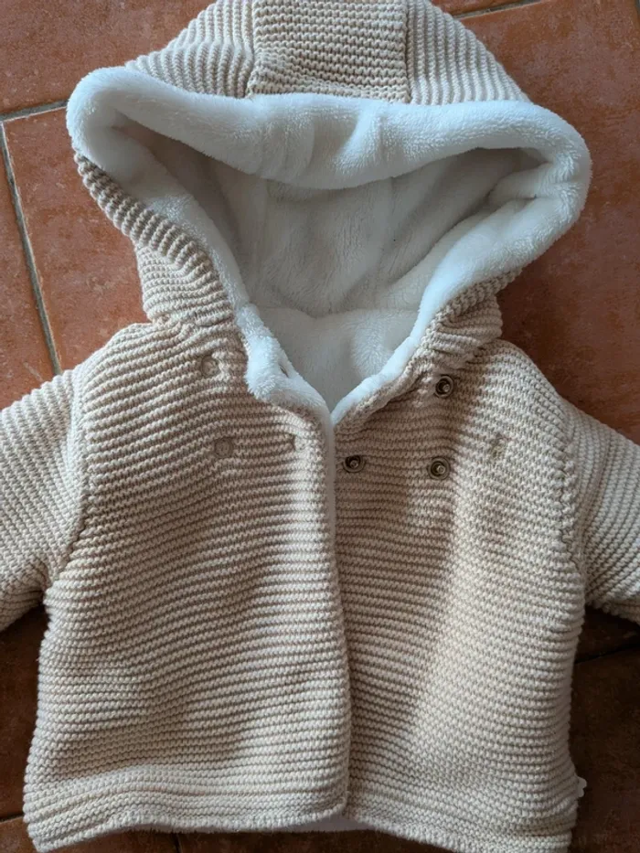 Manteau Obaibi beige et blanc, 1 mois - photo numéro 2