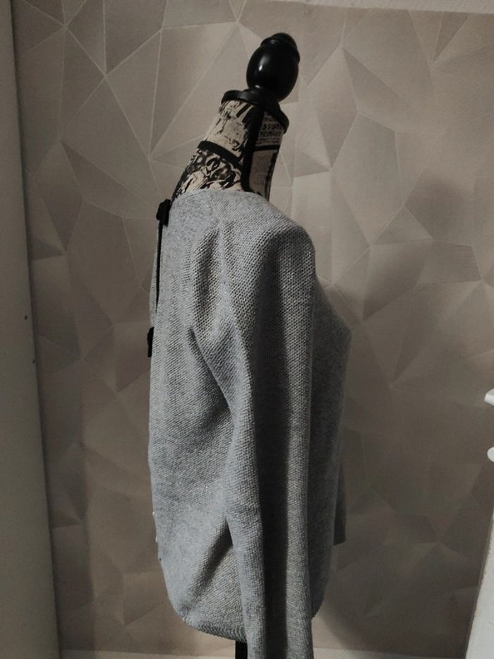 Pull gris - photo numéro 4
