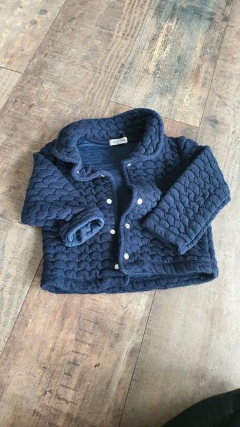Veste eden & victor 12 mois en très bon état