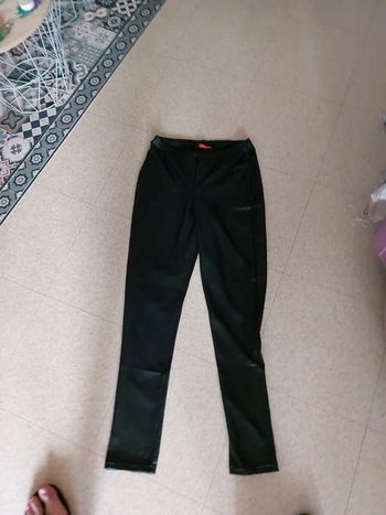 Legging très bon état simili cuir