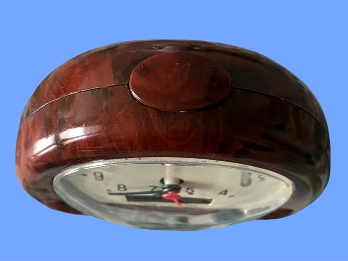 Petit réveil digital et à aiguilles, à piles - photo numéro 2