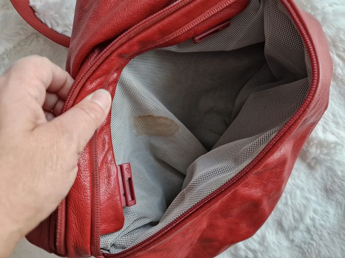 Lot 2 sacs Mandarina Duck cuir - photo numéro 10