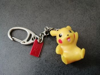 figurine porte clef Pikachu pokemon