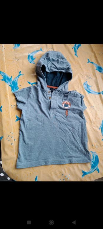 T-shirt manches courtes à capuche 90 97 3ans