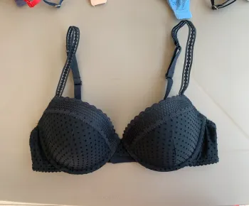 Soutien-gorge noir Monoprix 90C NEUF