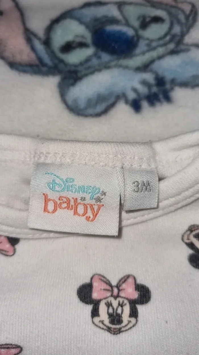 Body manche longue minnie 3 mois en bon état - photo numéro 11