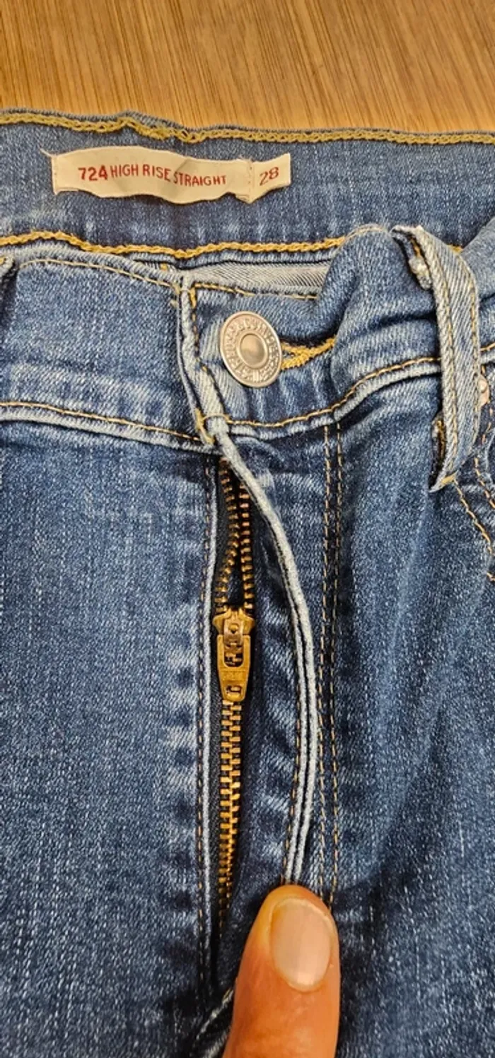 Levi's droit T:38 + 1 patch offerts - photo numéro 8