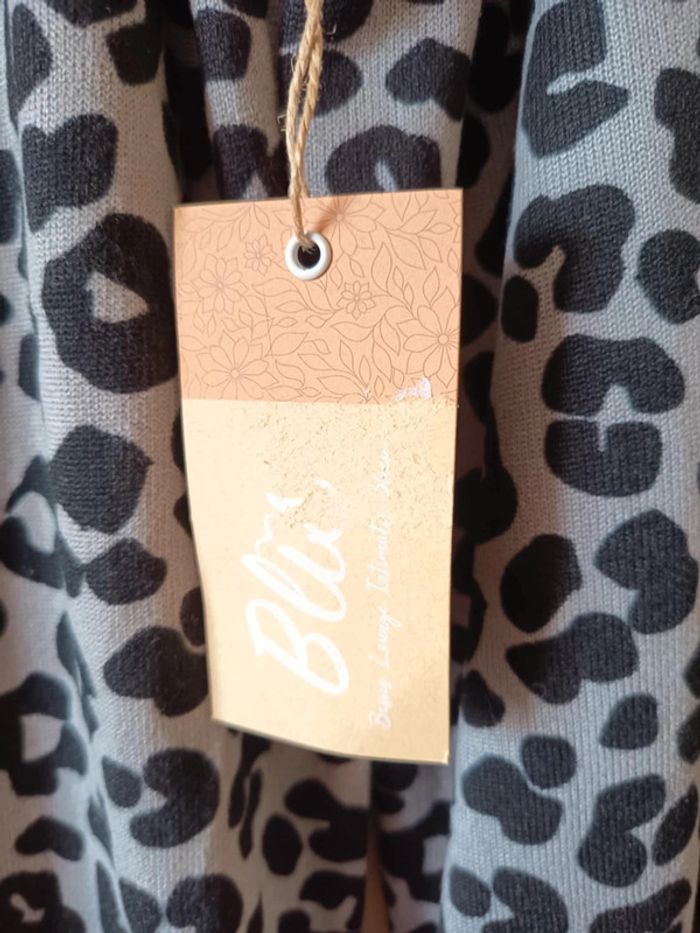 Pull très léger grande taille. Marque Blis. - photo numéro 2
