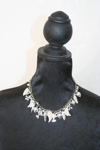 Collier fantaisie neuf