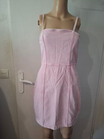 Robe en jean h&m taille 36 en très bon état 0