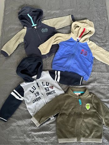 Lot vestes 6 mois