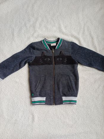 Gilet zippé catimini 3 ans très bon état