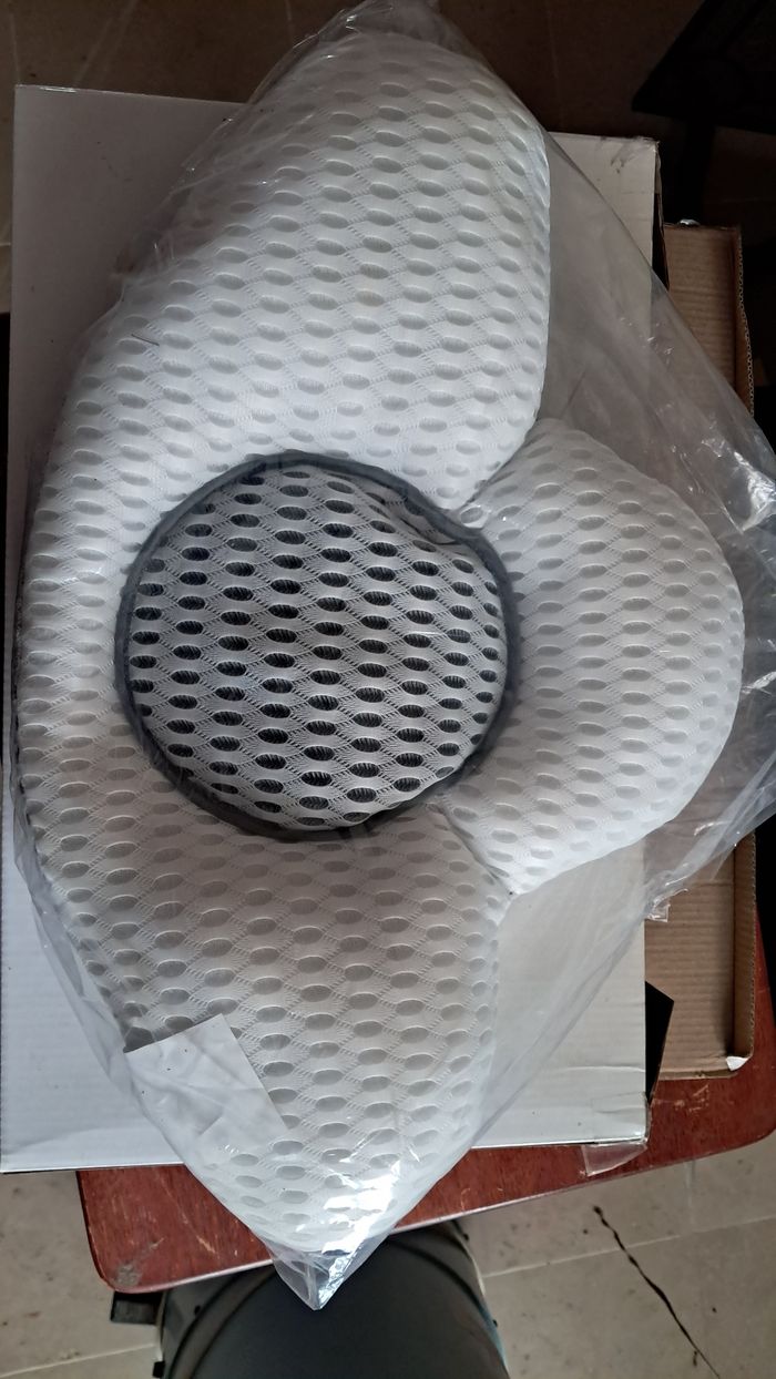 Coussin Damart  pour lombaires NEUF