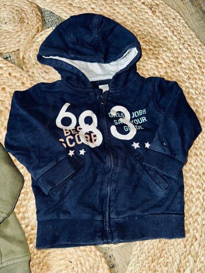 Lot veste à capuches • 18M - photo numéro 4