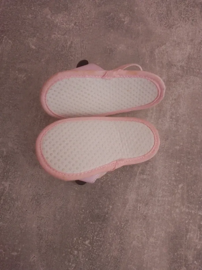 Claquettes bébé fille 6 mois - photo numéro 3