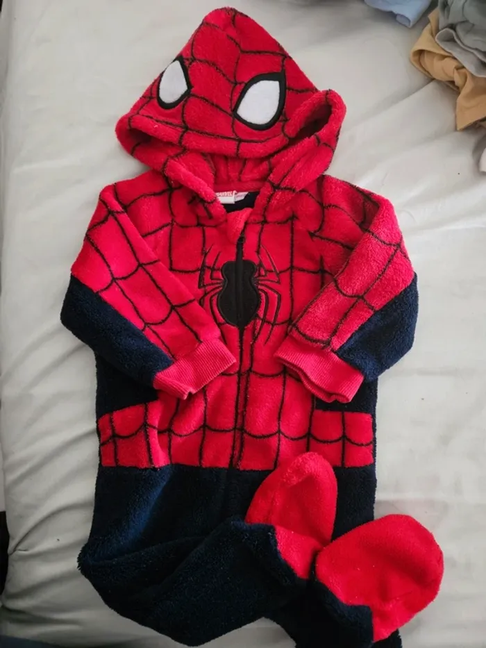 Combinaison spiderman