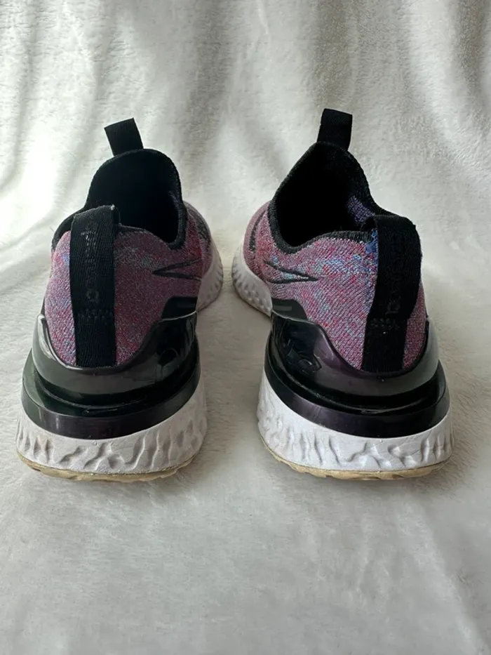 Nike epic react chaussures pour femme taille 41 - photo numéro 4