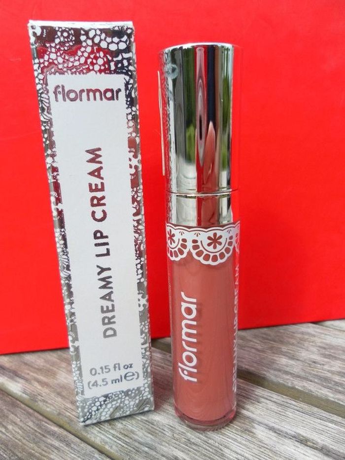 Rouge à lèvres liquide