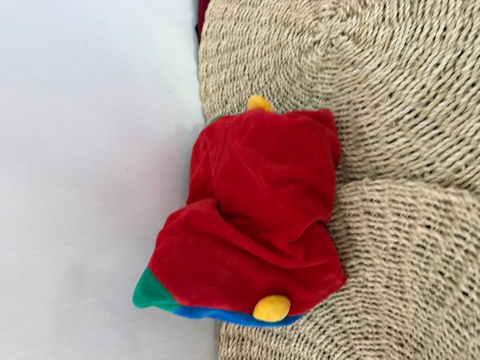 Doudou plat girafe bleu vert rouge jaune grelot Moulin Roty - photo numéro 3