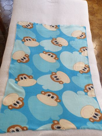 Petit plaid décoré singes