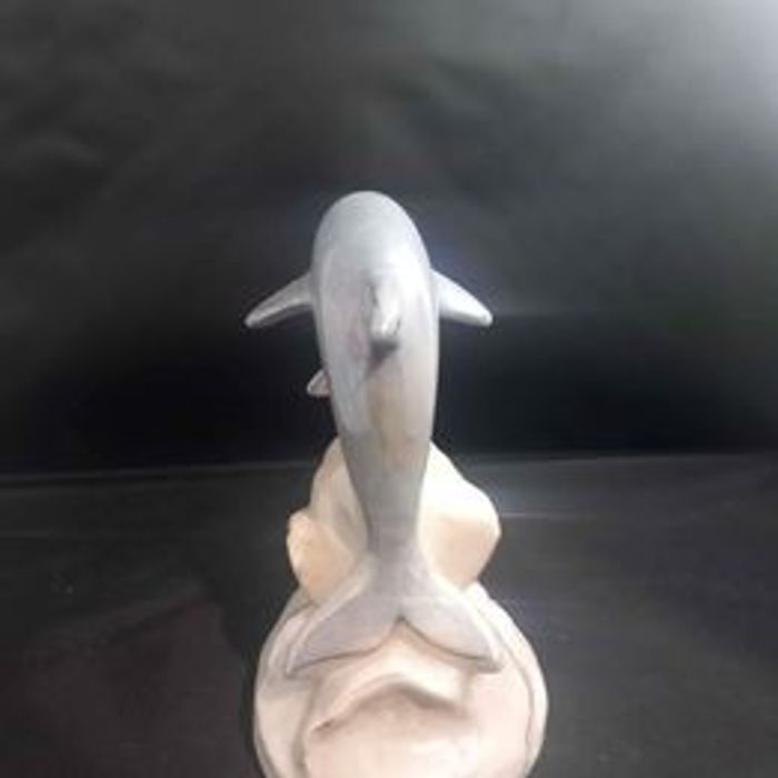Figurine dauphins maman et son bébé - photo numéro 2