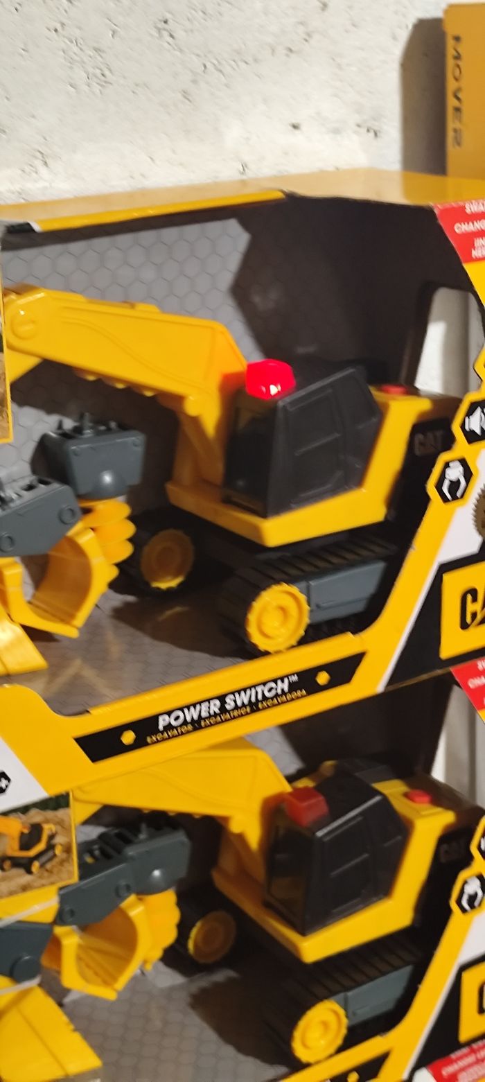 Jouet pelleteuse Caterpillar - photo numéro 2