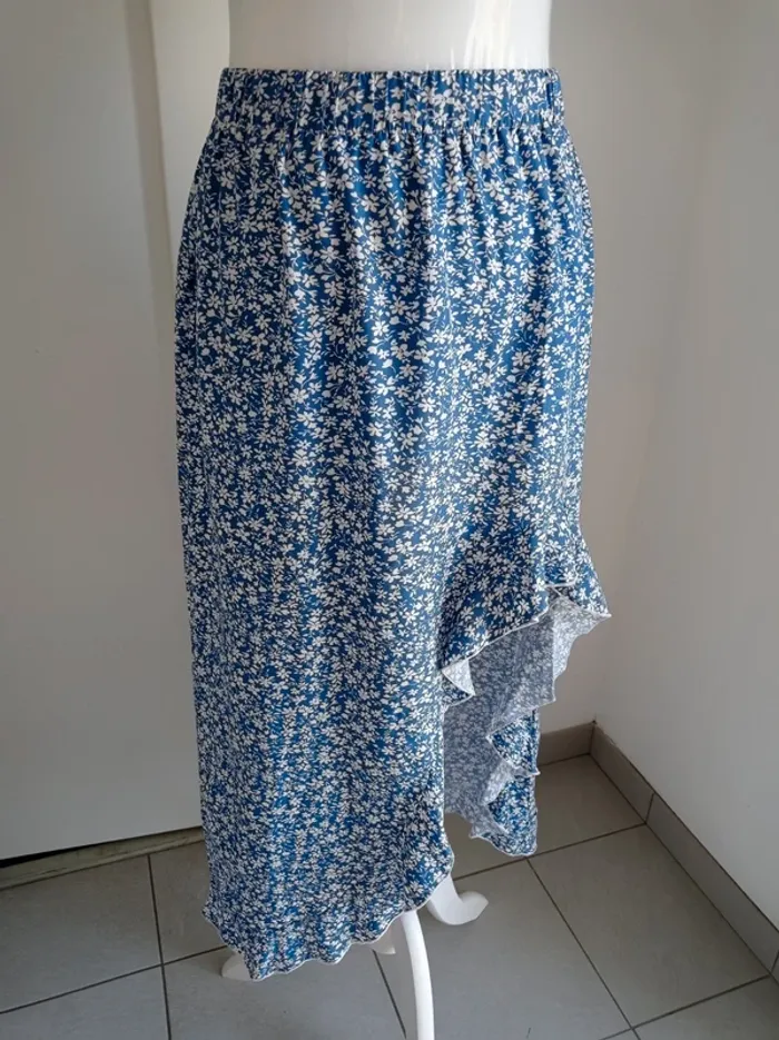 Jupe longue sexy bleue et blanche fleurs fendue devant sur le côté T.S Cupshe - photo numéro 2