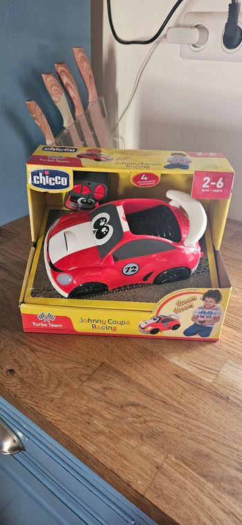 Voiture télécommandée Chicco