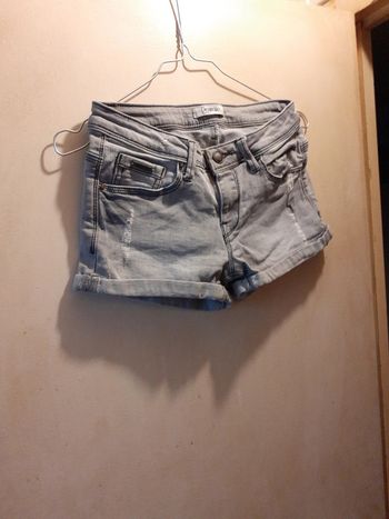 Short jeans