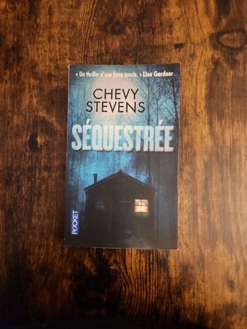 Livre : Séquestrée